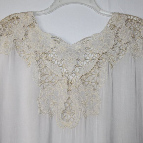 FOREVER 21 WOMENS CREAM CROCHET TOP BLOUSE SZ M SLEEVELESS RAYON LIGHTWEIGHT - Picture 11 of 12